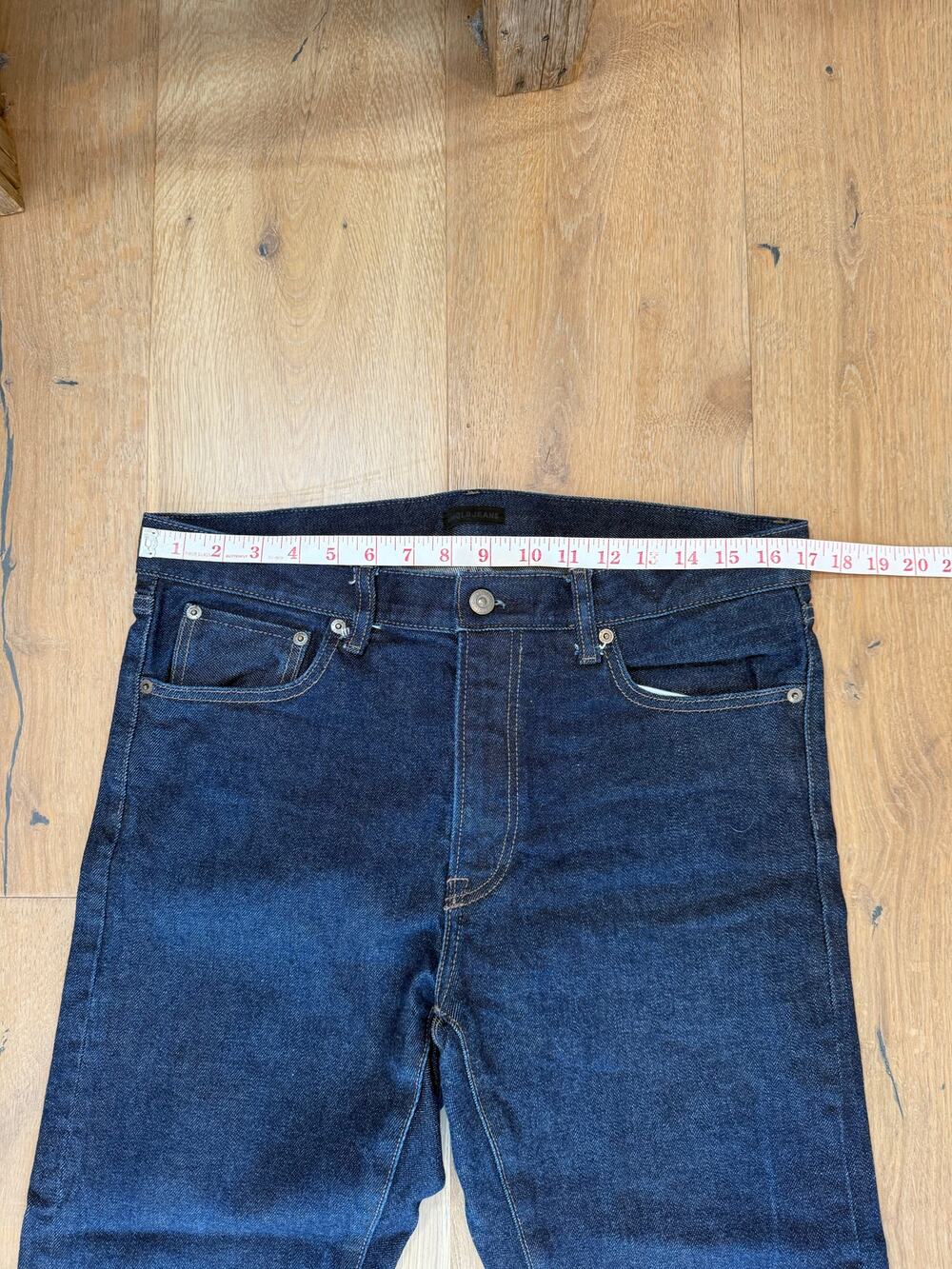 Uniqlo Selvedge Denim Slim Straight Stretch Casual Dark Wash Jeans. 34x29